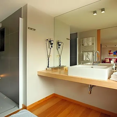 Des Bains & Wellness Otel 4*