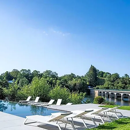 Des Bains & Wellness Otel 4*