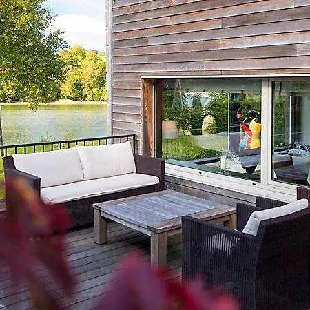 Des Bains & Wellness Otel 4*