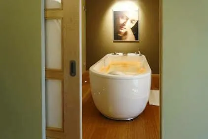 Des Bains & Wellness Hotel 4*